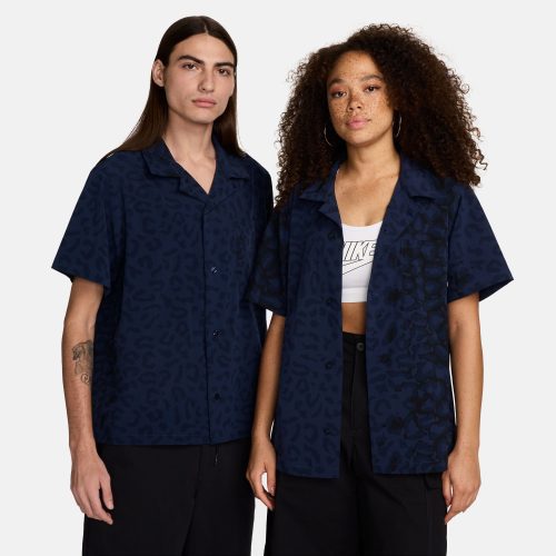 Nike SB Print Bowler short sleeve button-up skate shirt in Midnight Navy with bold print.