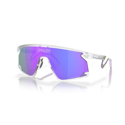 Oakley BXTR Metal sunglasses with BiO-Matter frame, metal trigger stem, and Prizm Violet lenses for bright light.